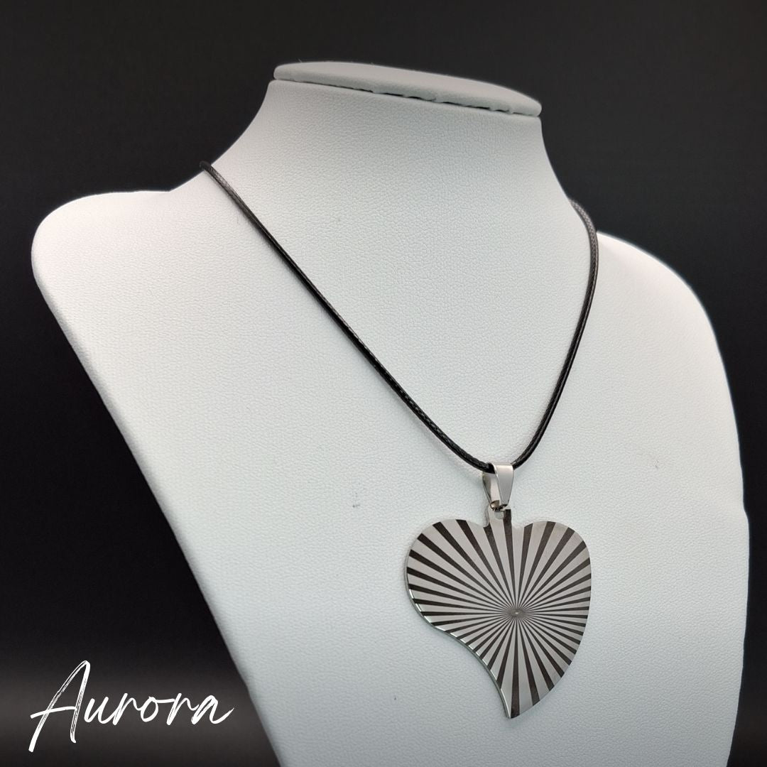 Pendentes coração, gravados a laser, em aço inoxidável, com fio