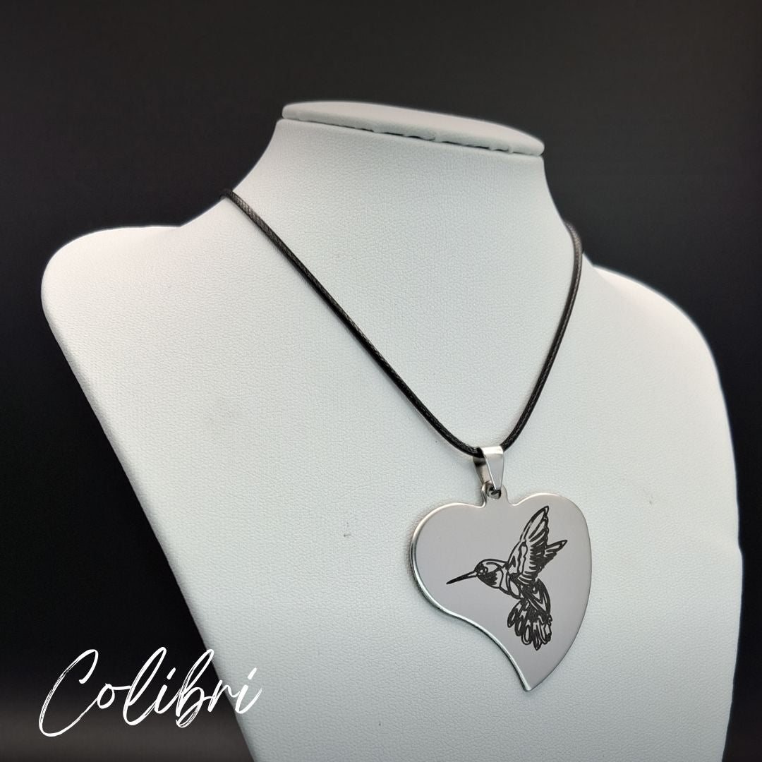 Pendentes coração, gravados a laser, em aço inoxidável, com fio