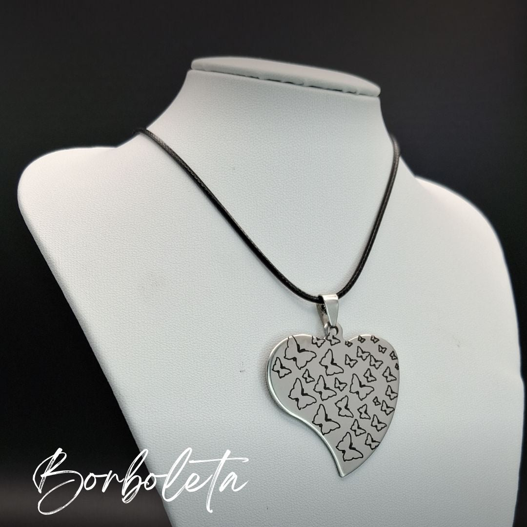 Pendentes coração, gravados a laser, em aço inoxidável, com fio